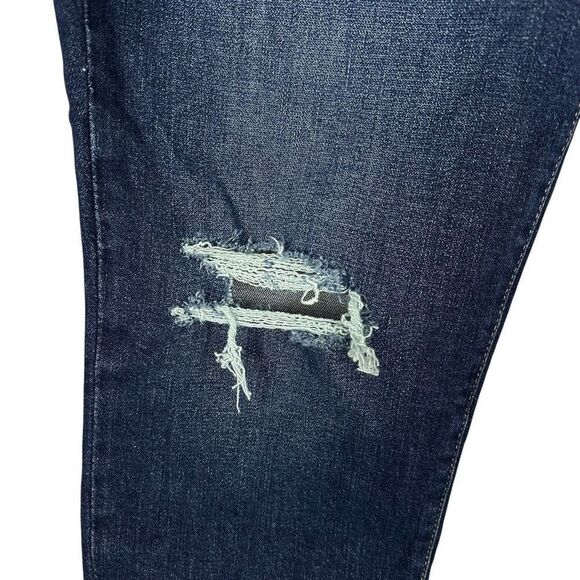 Old Navy High-Waisted Button-Fly O.G. Straight Ripped Cut-Off Jeans size 12 - Picture 8 of 11